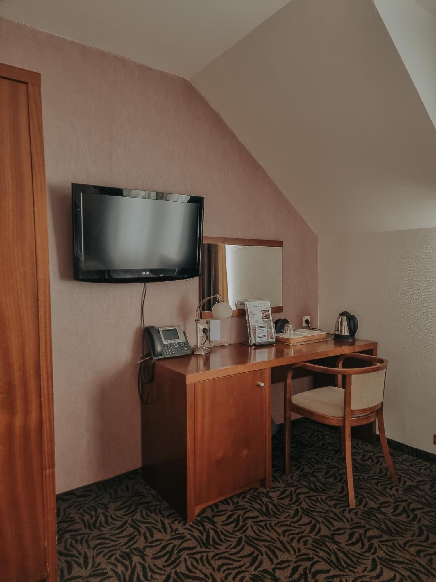 Hotel Azyl Kąty Wrocławskie Extérieur photo